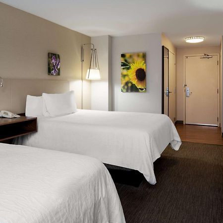 Hilton Garden Inn Folsom Zewnętrze zdjęcie