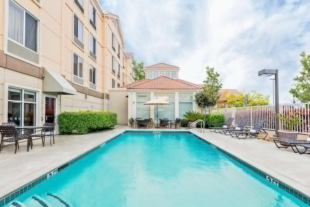 Hilton Garden Inn Folsom Zewnętrze zdjęcie