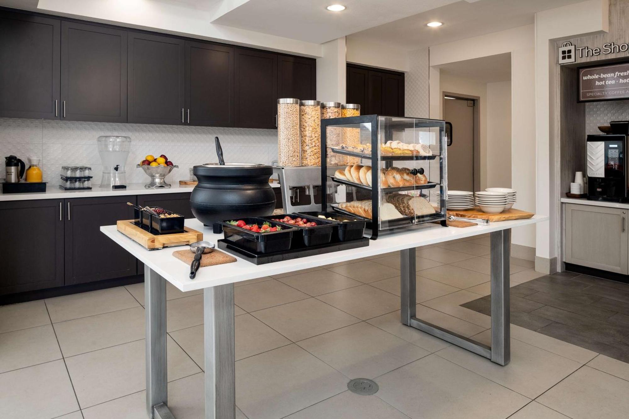 Hilton Garden Inn Folsom Zewnętrze zdjęcie